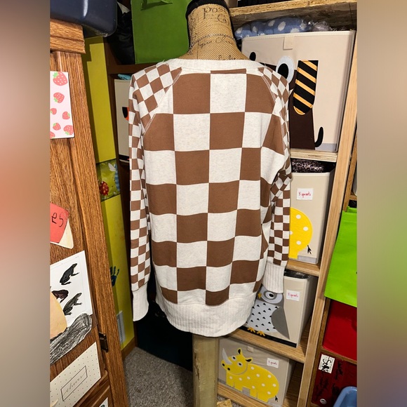 🤎MAURICES LIGHTWEIGHT SEEATSHIRT - Picture 5 of 6